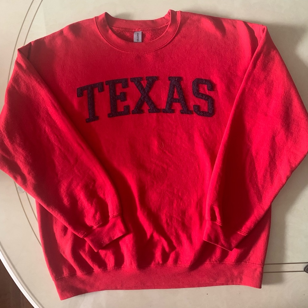 Gildan’s Women’s Sweatshirt - Picture 5 of 16